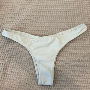 VS Itsy Bikini Bottom